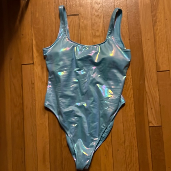 NWOT - Aerie metallic babewatch one piece - XL - Picture 5 of 8